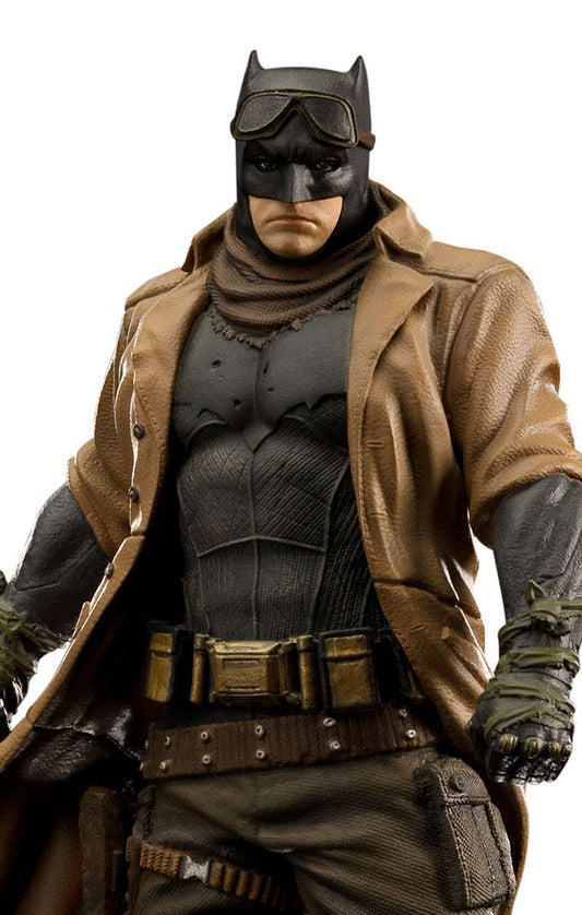 Estátua Batman Knightmare - Zack Snyder's Justice League - BDS Art Scale 1/10 - Iron Studios