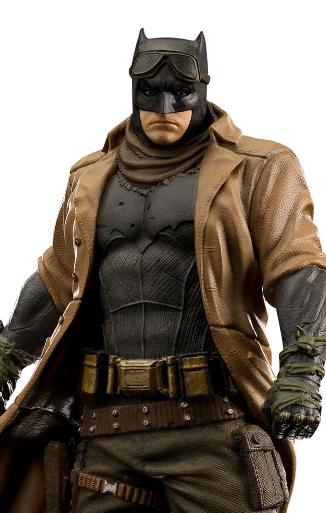 Estátua Batman Knightmare - Zack Snyder's Justice League - BDS Art Scale 1/10 - Iron Studios