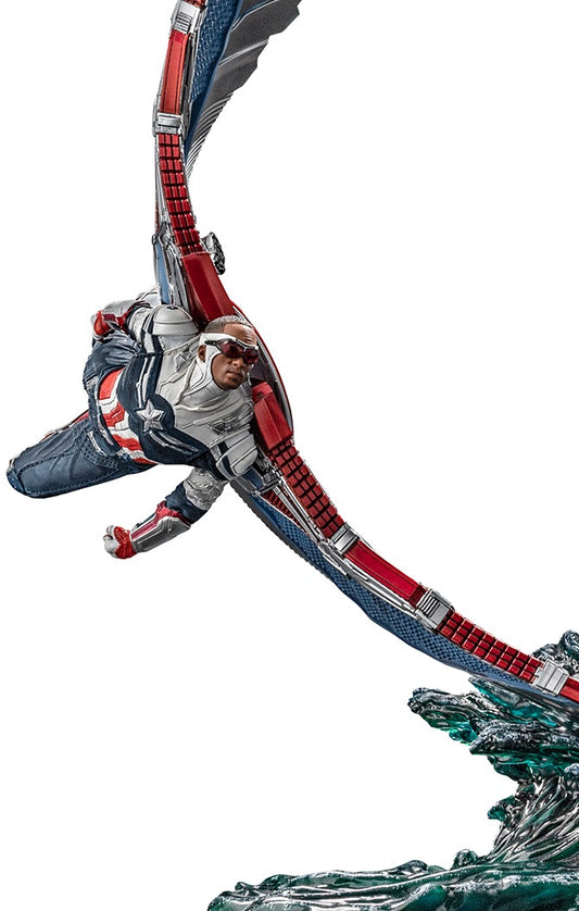 Estátua Capitão América Sam Wilson (Deluxe) - O Falcão e o Soldado Invernal - BDS Art Scale 1/10 - Iron Studios