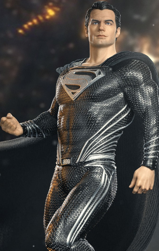 Estátua Super Homem Black Suit - Liga da Justiça de Zack Snyder - Legacy Replica 1/4 - Iron Studios