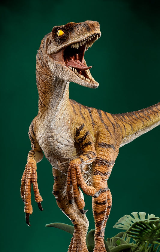 Estátua Velociraptor Deluxe - Jurassic World Lost World - Art Scale 1/10 - Iron Studios
