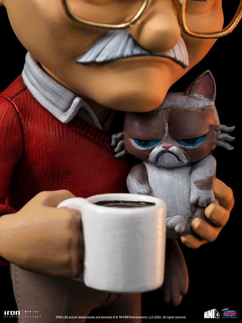 Estátua Stan Lee e a Gata Rabugenta - Pow - MiniCo - Iron Studios