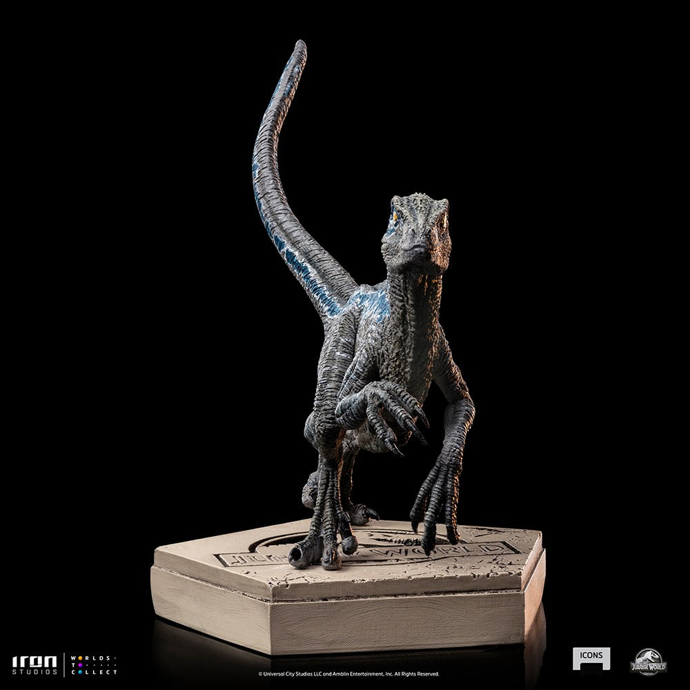 Estátua Velociraptor Blue - Jurassic World - Icons - Iron Studios