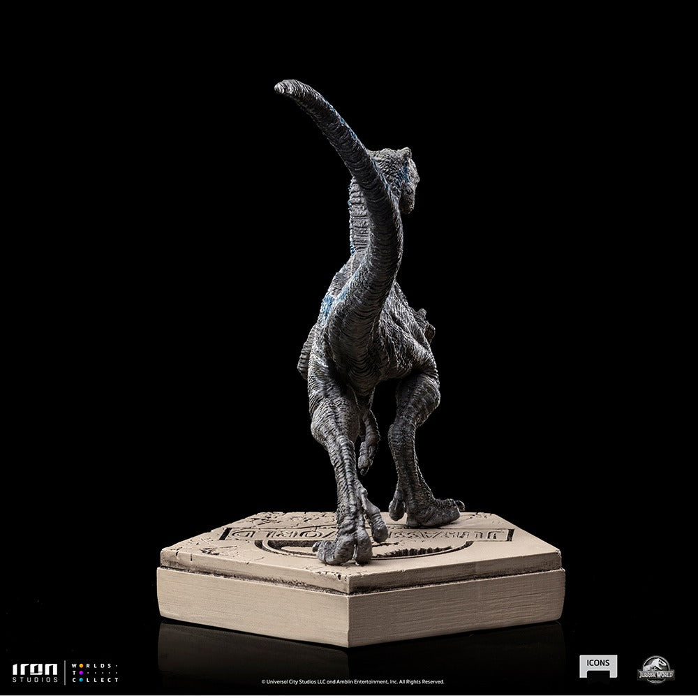Estátua Velociraptor Blue - Jurassic World - Icons - Iron Studios