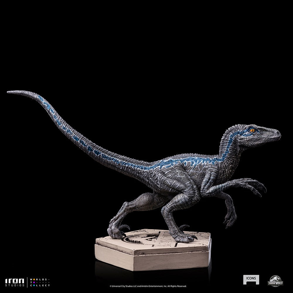 Estátua Velociraptor Blue - Jurassic World - Icons - Iron Studios