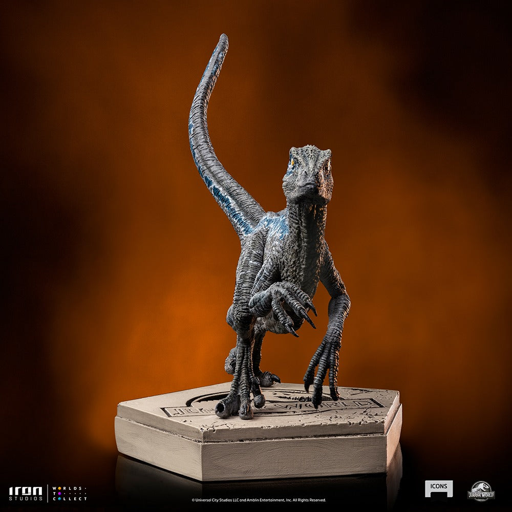 Estátua Velociraptor Blue - Jurassic World - Icons - Iron Studios