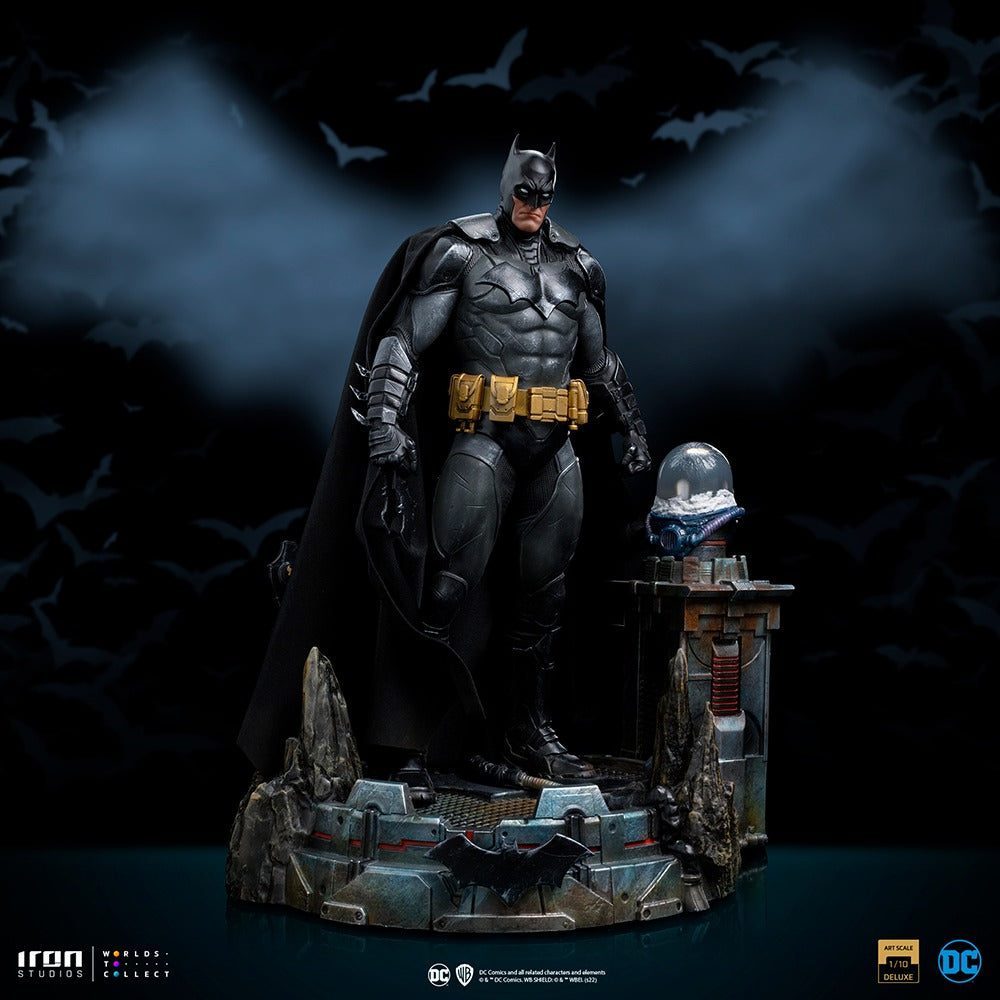 Estátua Batman Unleashed Deluxe - DC Comics - Art Scale 1/10 - Iron Studios