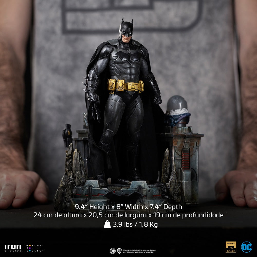 Estátua Batman Unleashed Deluxe - DC Comics - Art Scale 1/10 - Iron Studios