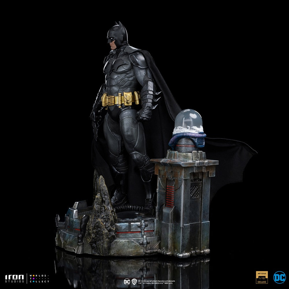 iron studios アイアンスタジオ The Batman 1/10 Estátua Batman Unleashed Deluxe - DC Comics - Art Scale 1/10