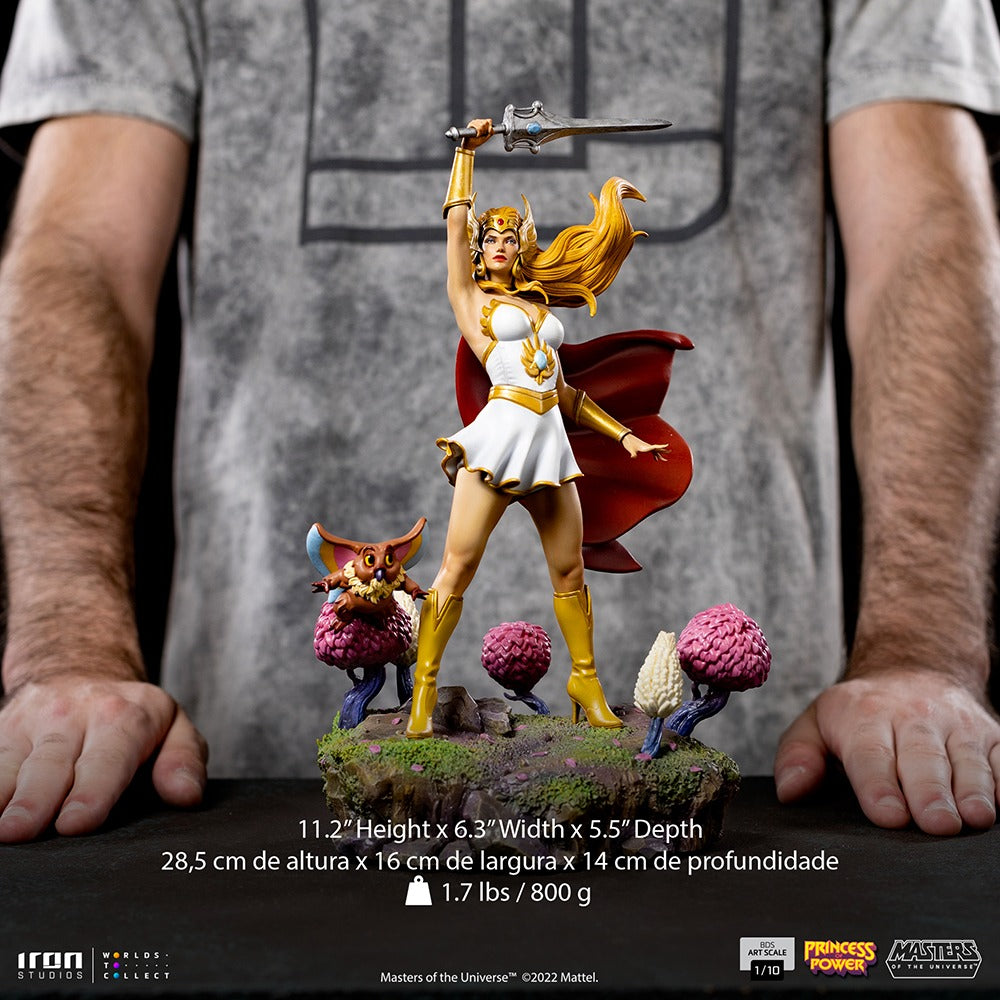 Estátua She-Ra Princesa do Poder - He-Man e os Mestres do Universo - Art Scale 1/10 - Iron Studios