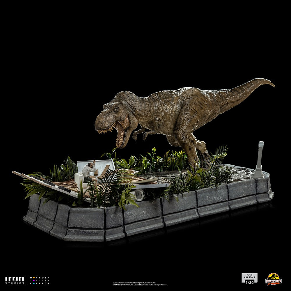 Estátua T-Rex Attacks Donald Gennaro - Jurassic Park - Demi Scale 1/20 - Iron Studios