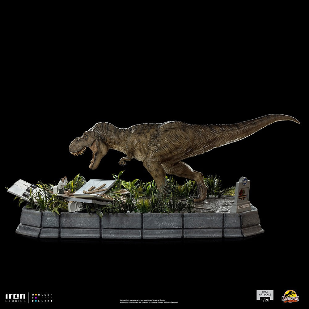 Estátua T-Rex Attacks Donald Gennaro - Jurassic Park - Demi Scale 1/20 - Iron Studios