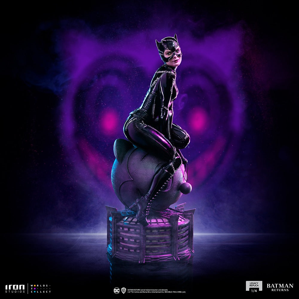 Estátua Mulher Gato - Batman Returns - Legacy Replica 1/4 - Iron Studios