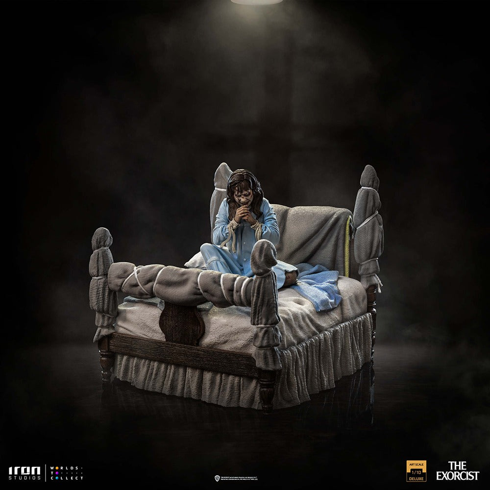 Estátua Regan McNeil Possuída Deluxe - O Exorcista - Art Scale 1/10 - Iron Studios