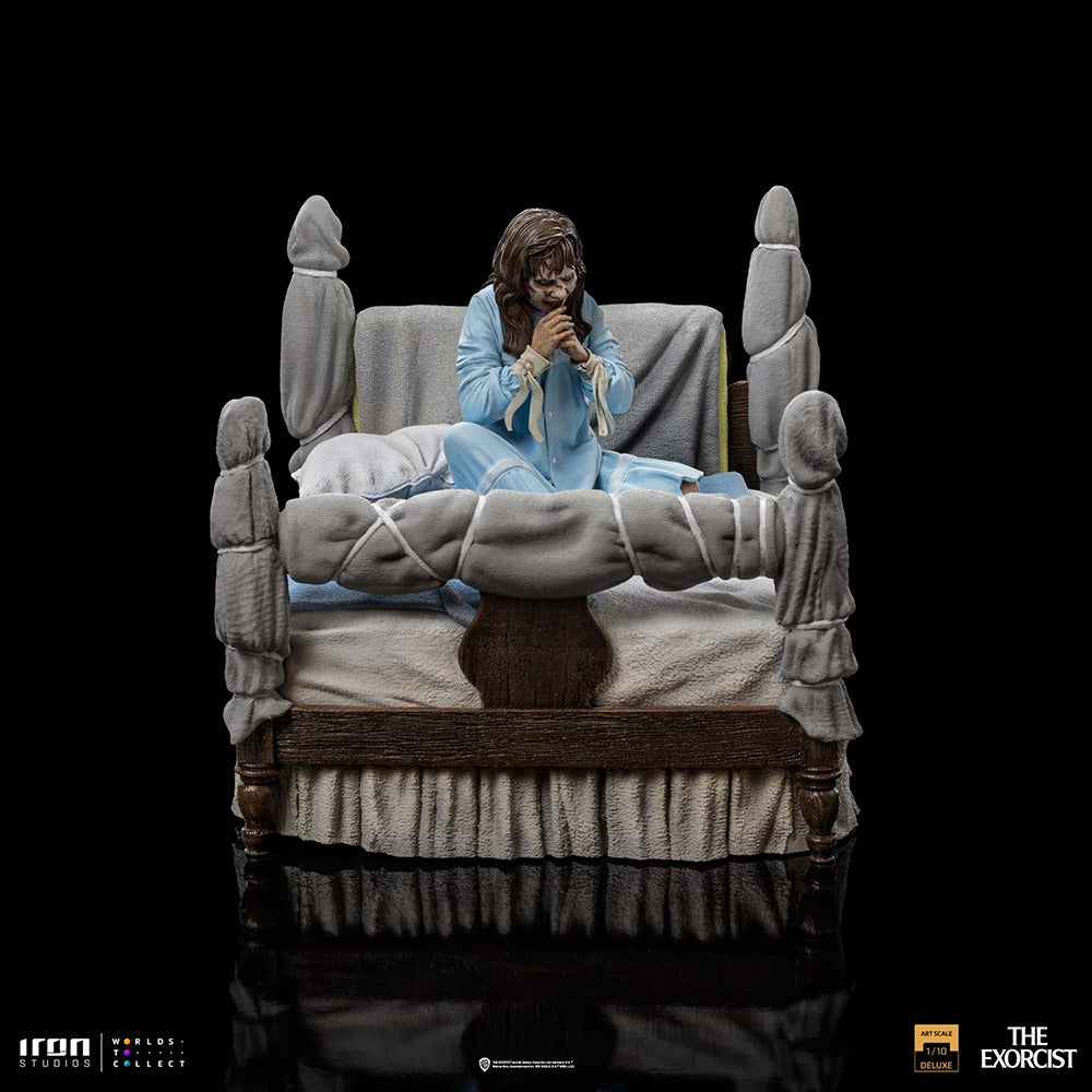 Estátua Regan McNeil Possuída Deluxe - O Exorcista - Art Scale 1/10 - Iron Studios