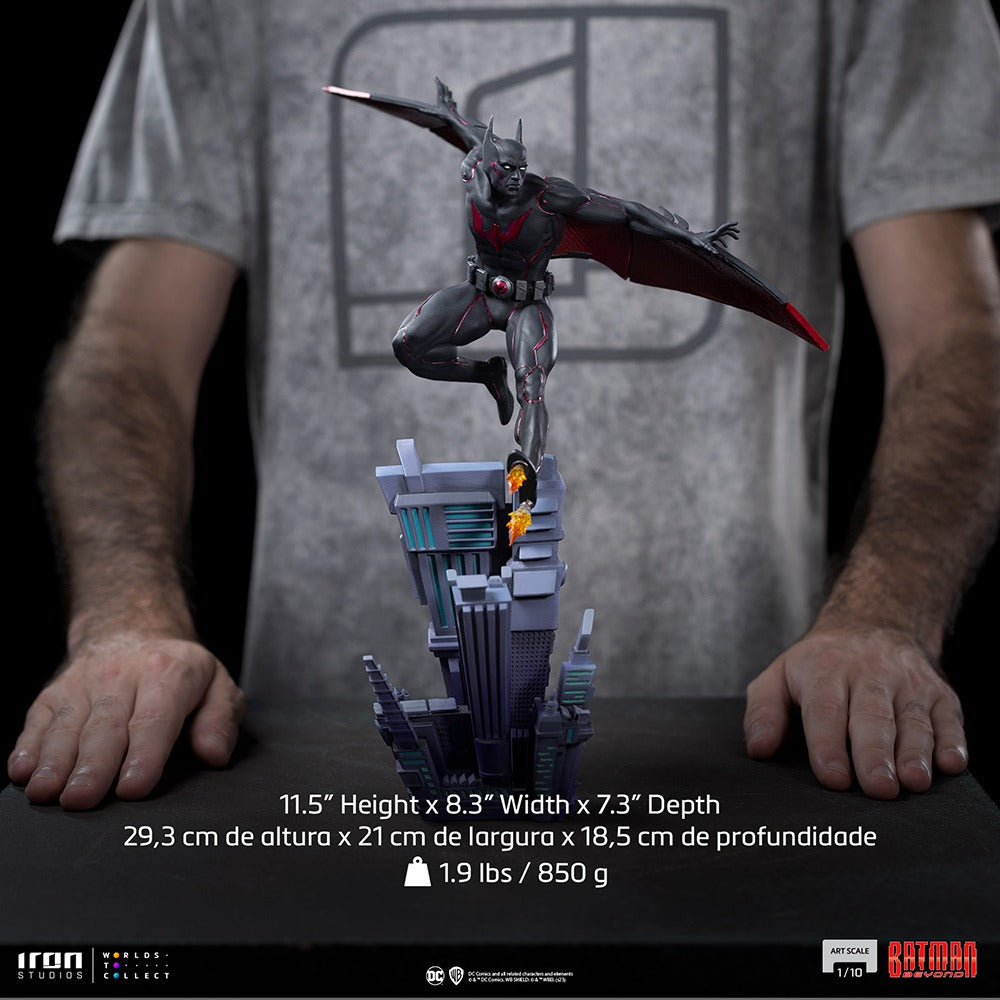 Estátua Batman do Futuro - DC Comics Series #8 - Art Scale 1/10 - Iron Studios