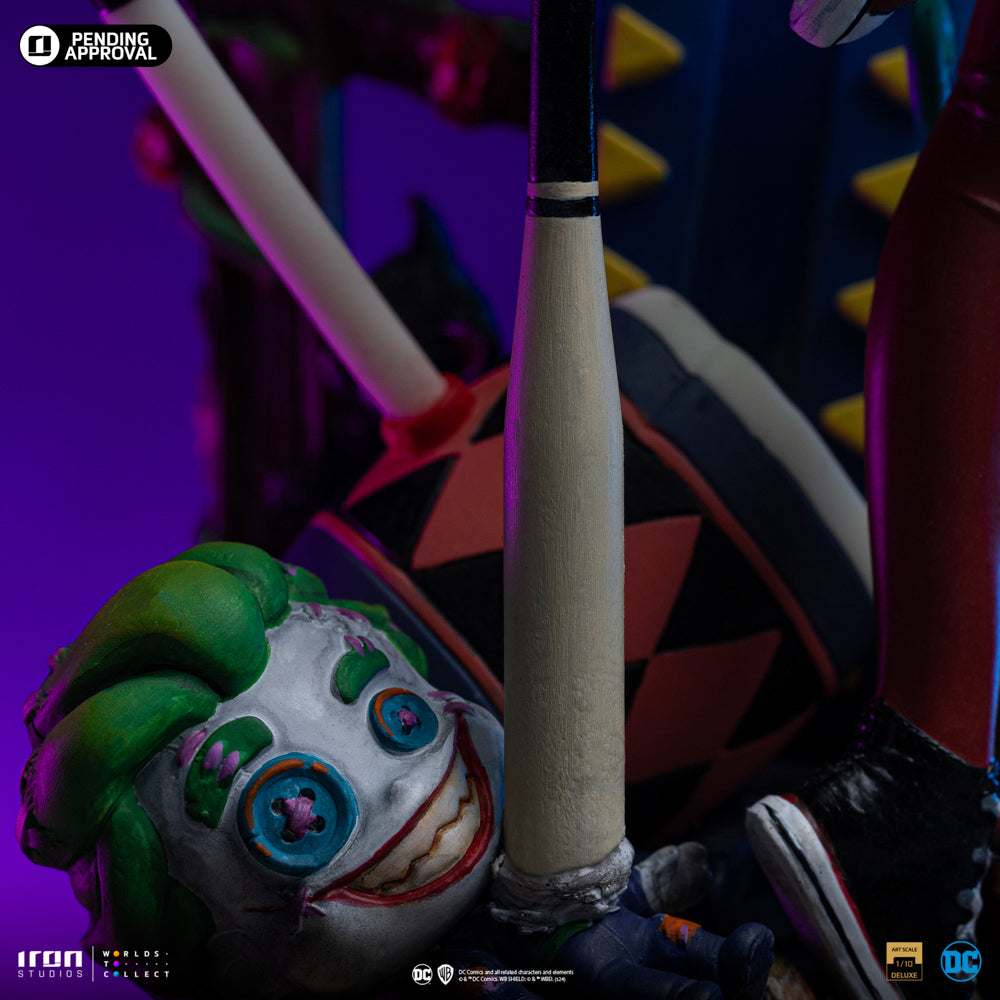 Estátua Arlequina Deluxe Gotham City Sirens - DC Comics - Art Scale 1/10 - Iron Studios