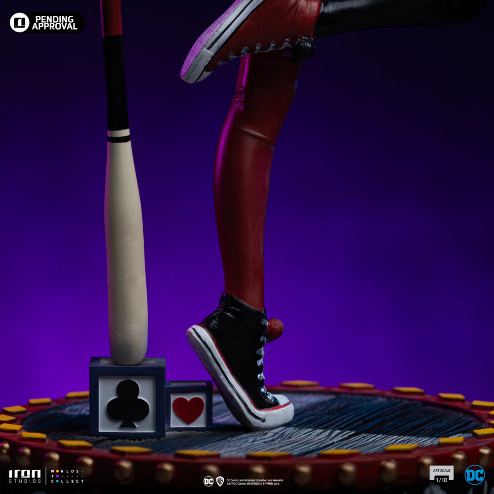 Estátua Arlequina Gotham City Sirens - DC Comics - Art Scale 1/10 - Iron Studios