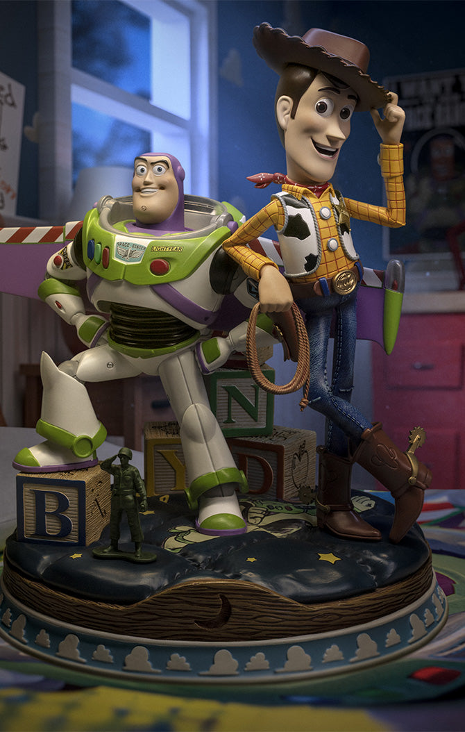 Estátua Buzz & Woody Deluxe - Toy Story - Art Scale 1/10 - Iron Studios