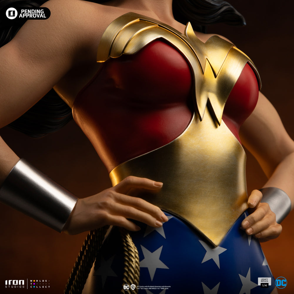 Estátua Mulher Maravilha - DC Trinity - Legacy Replica 1/4 - Iron Studios