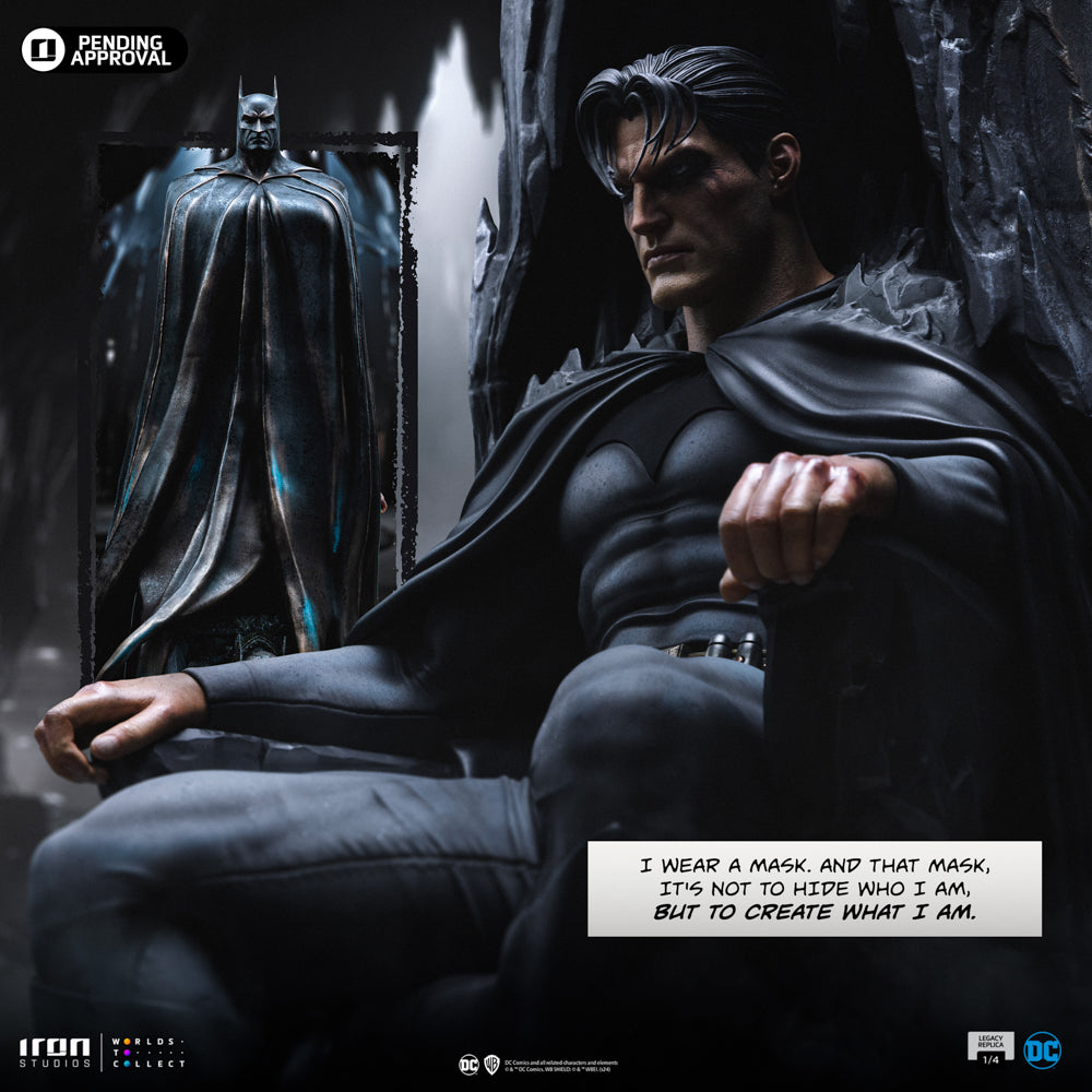 Estátua Batman and Bruce Wayne - DC Comics - Legacy Replica 1/4 - Iron Studios