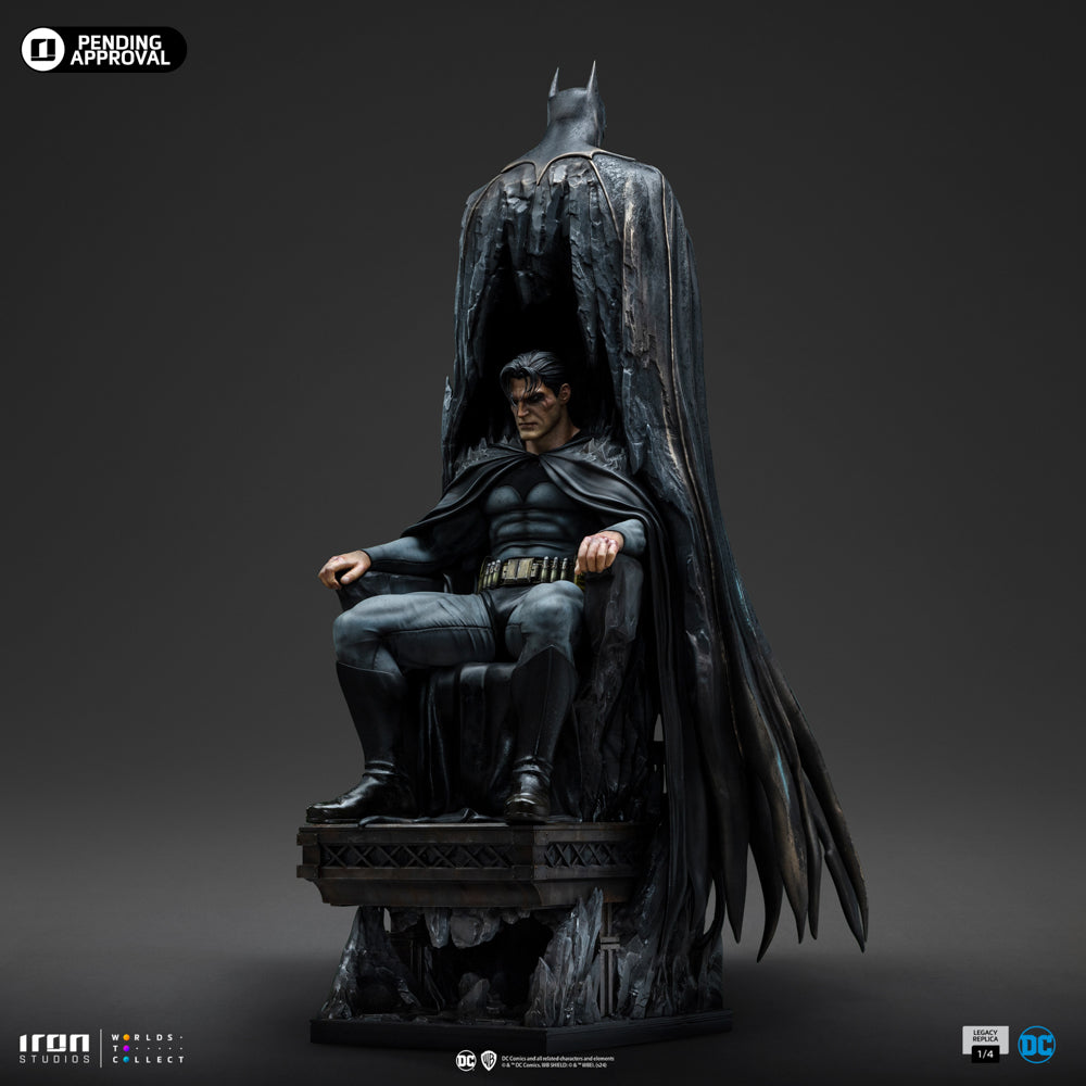 Estátua Batman and Bruce Wayne - DC Comics - Legacy Replica 1/4 - Iron Studios