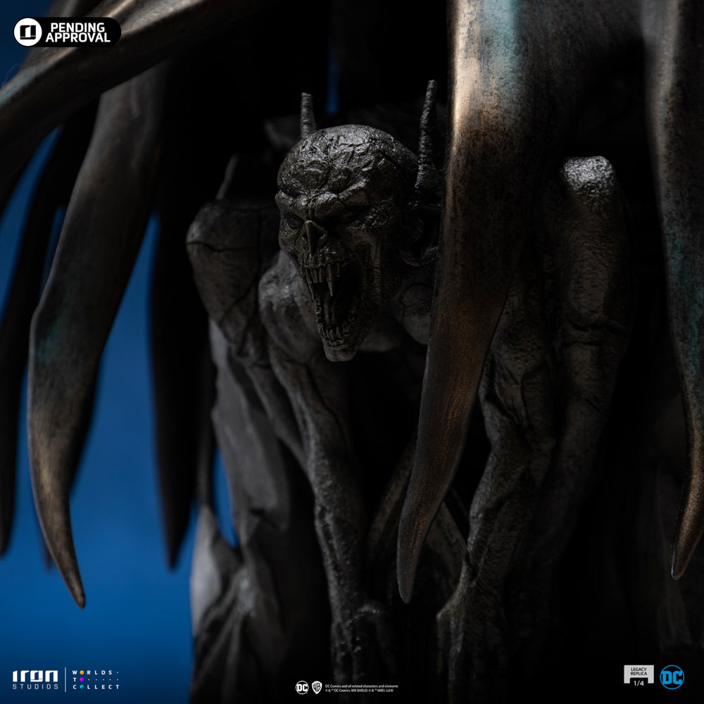 Estátua Batman and Bruce Wayne - DC Comics - Legacy Replica 1/4 - Iron Studios
