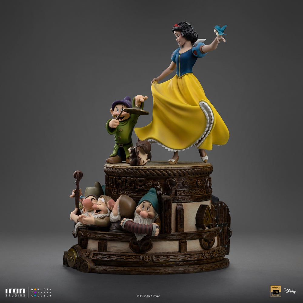 Estátua Snow White Deluxe - Snow White and the Seven Dwarves - Disney Classic - Art Scale 1/10 - Iron Studios
