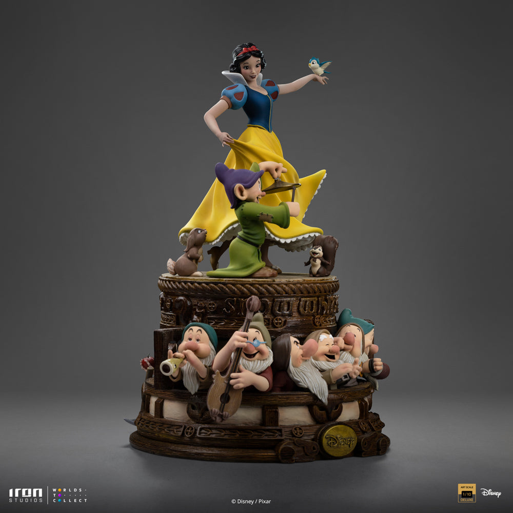 Estátua Snow White Deluxe - Snow White and the Seven Dwarves - Disney Classic - Art Scale 1/10 - Iron Studios
