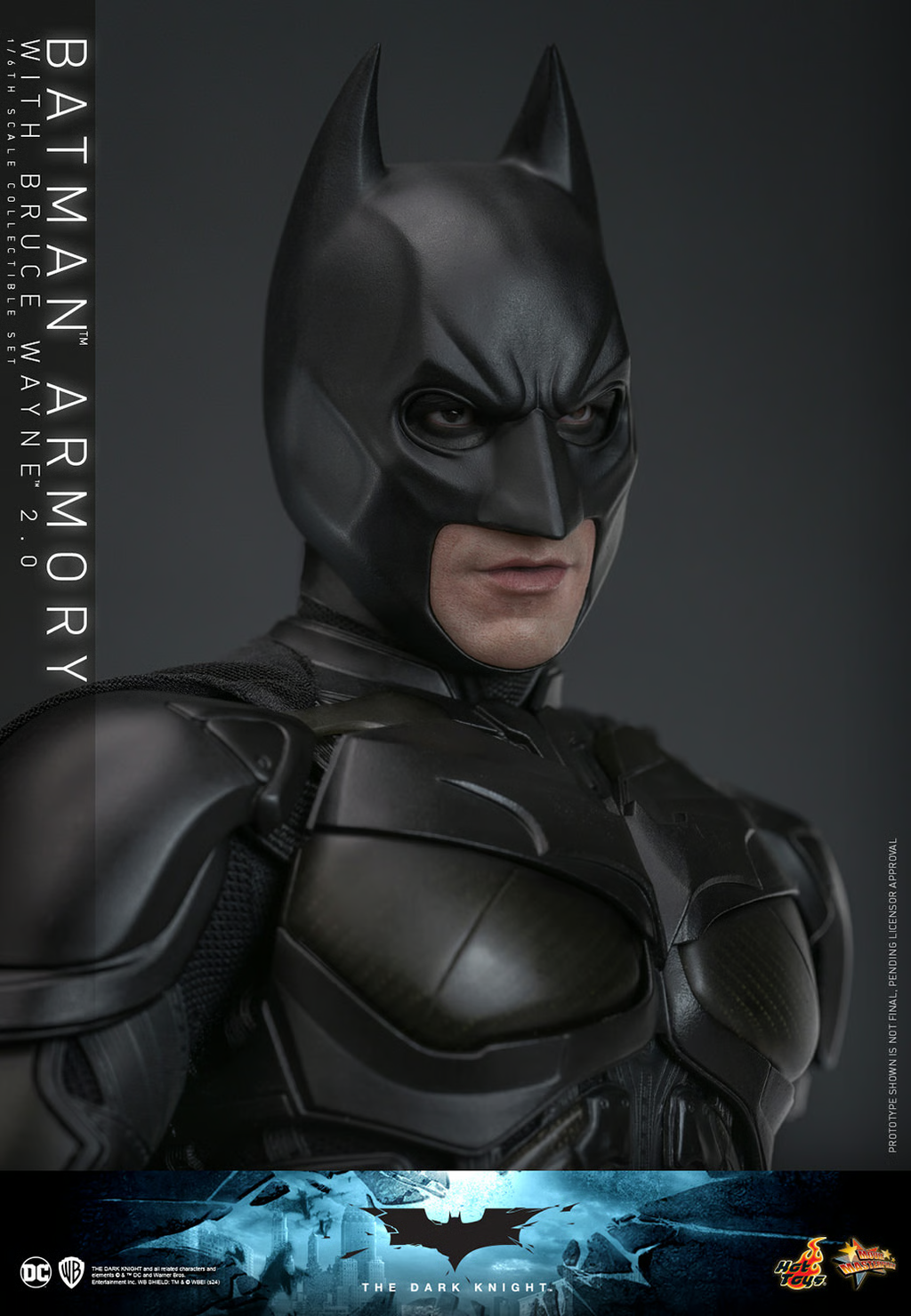 Figura Batman Armory com Bruce Wayne (2.0) - BATMAN THE DARK KNIGHT - 1/6 Scale - Hot Toys