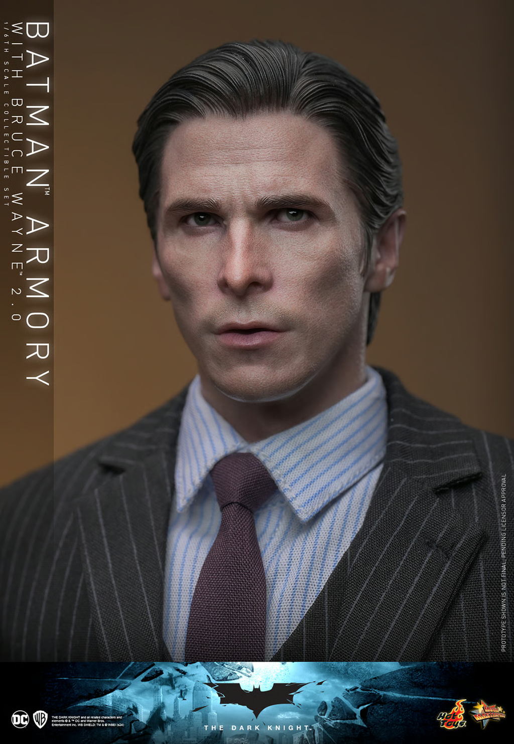 Figura Batman Armory com Bruce Wayne (2.0) - BATMAN THE DARK KNIGHT - 1/6 Scale - Hot Toys