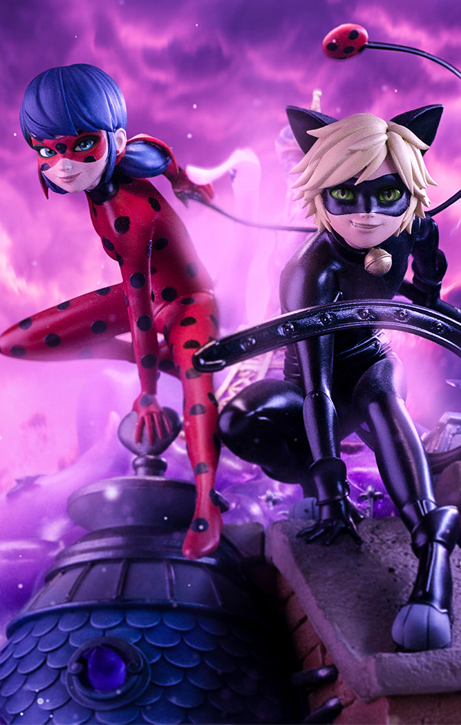 Estátua Ladybug and Cat Noir - Miraculous 10th Anniversary Signed Edition - Deluxe Art Scale 1/10 - Iron Studios