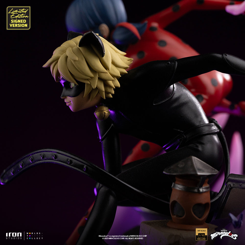 Estátua Ladybug and Cat Noir - Miraculous 10th Anniversary Signed Edition - Deluxe Art Scale 1/10 - Iron Studios