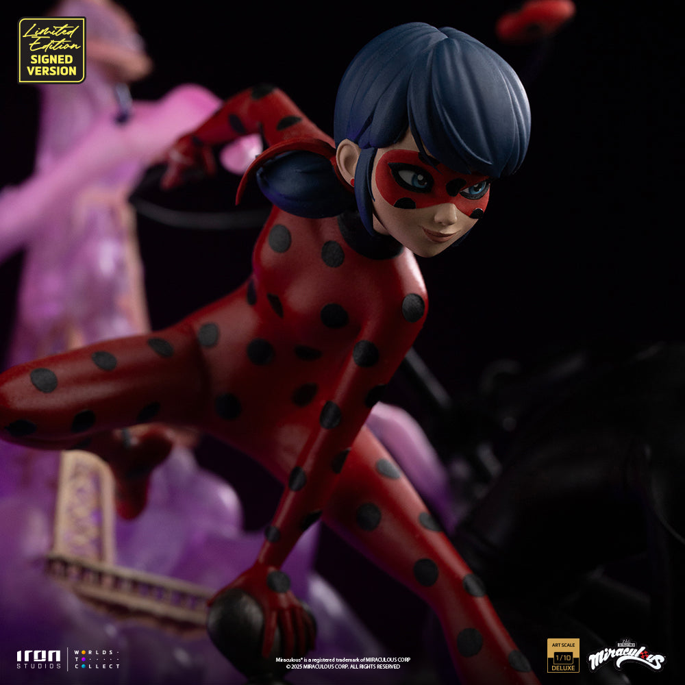 Estátua Ladybug and Cat Noir - Miraculous 10th Anniversary Signed Edition - Deluxe Art Scale 1/10 - Iron Studios