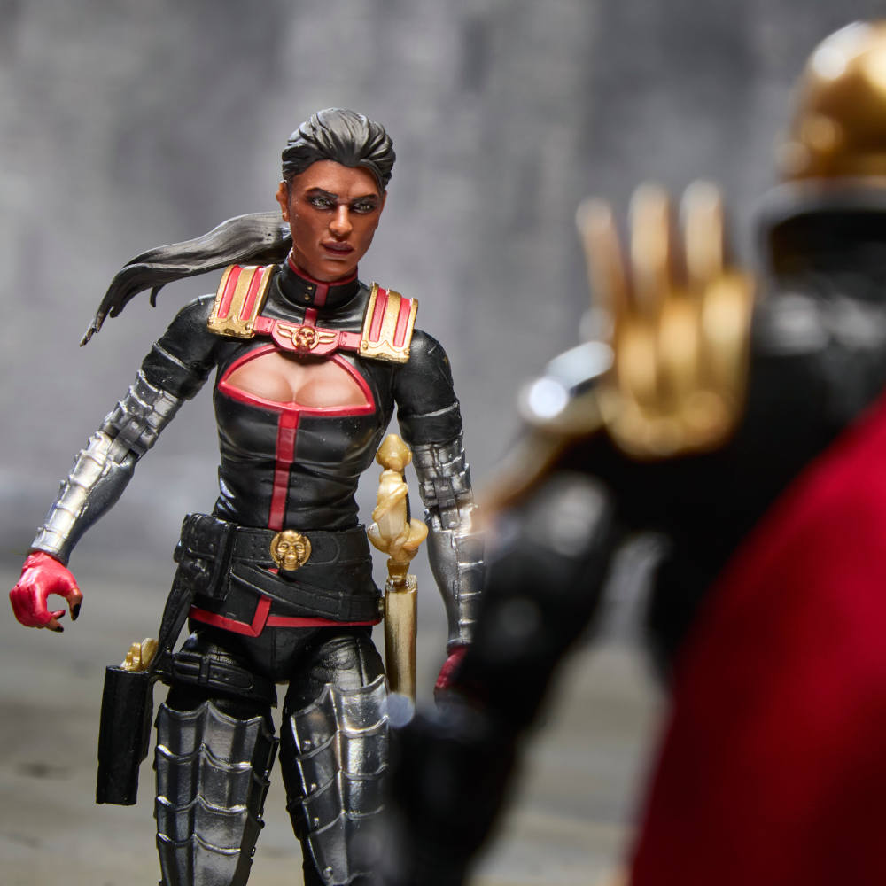 Pré-venda - Figura Iron Grenadier Misstress Armada - G.I Joe - Hasbro