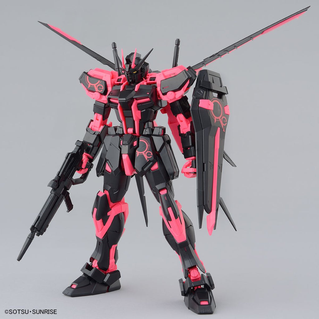 Figura Model Kit Aile Strike Gundam (Ver. RM Recirculation Color Neon Pink) - Gundam - MG 1/100 - Bandai