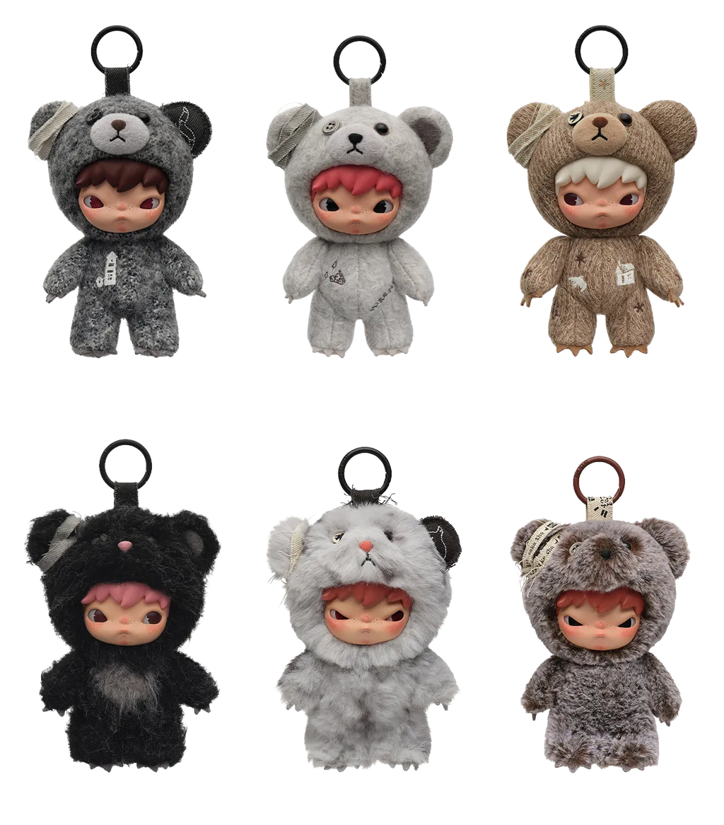 Chaveiro BLIND BOX Hirono - Road Journal - Collectible Surprise Keychain - Pop Mart