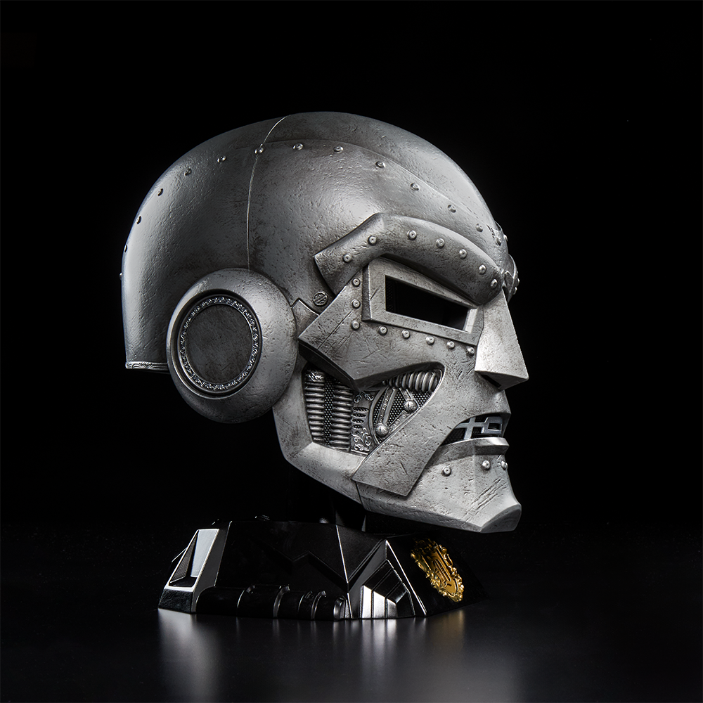 Pré-Venda - Figura Doctor Doom's Classic Helmet - Marvel Legends - Hasbro