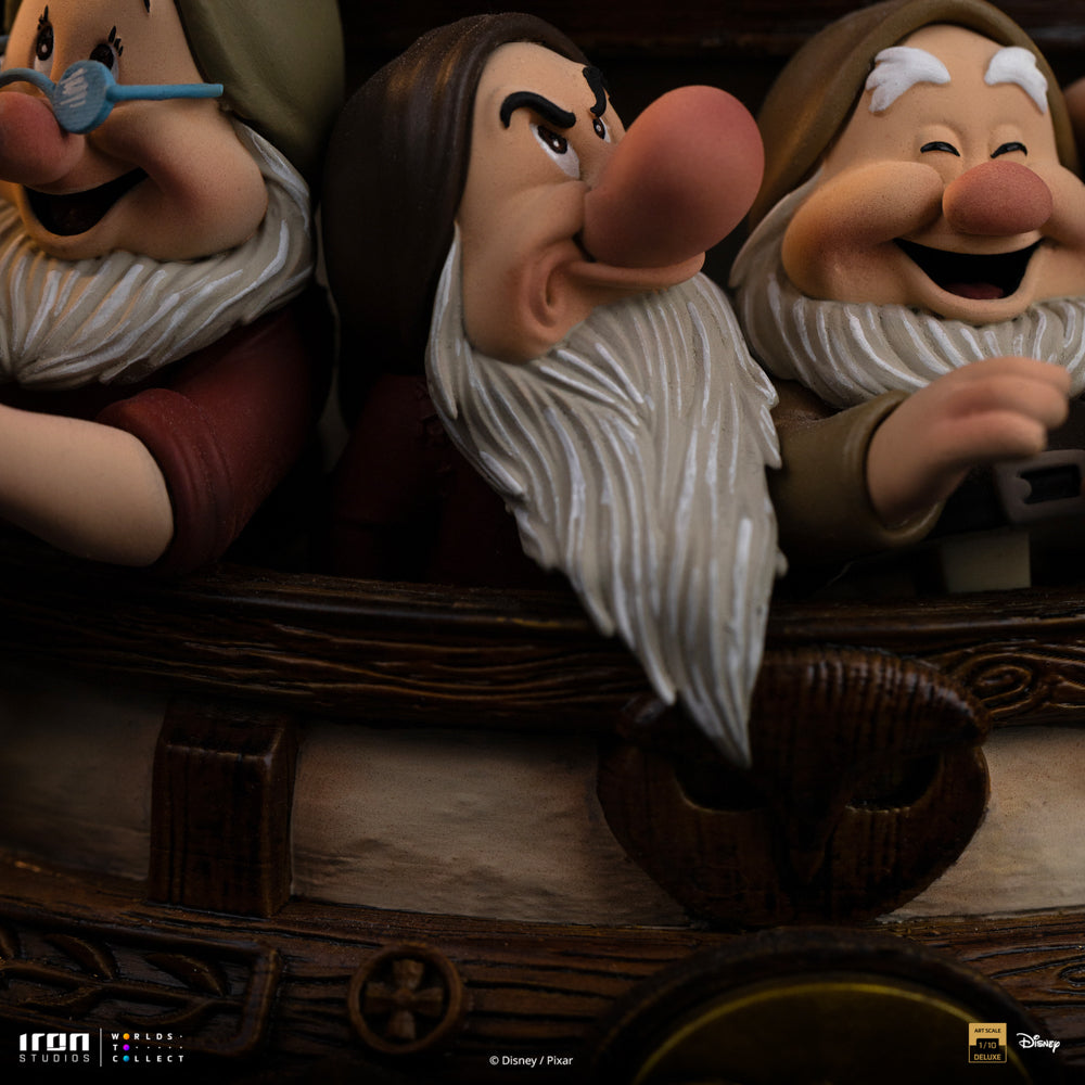 Estátua Snow White Deluxe - Snow White and the Seven Dwarfs - Art Scale 1/10 - Iron Studios