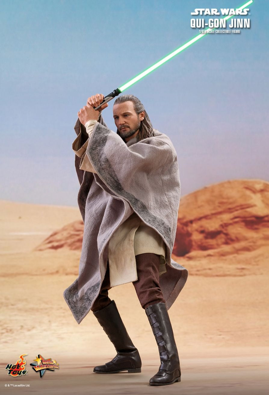 Figura Qui-Gon Jinn - Star Wars - 1/6 Figure - Hot Toys – Iron