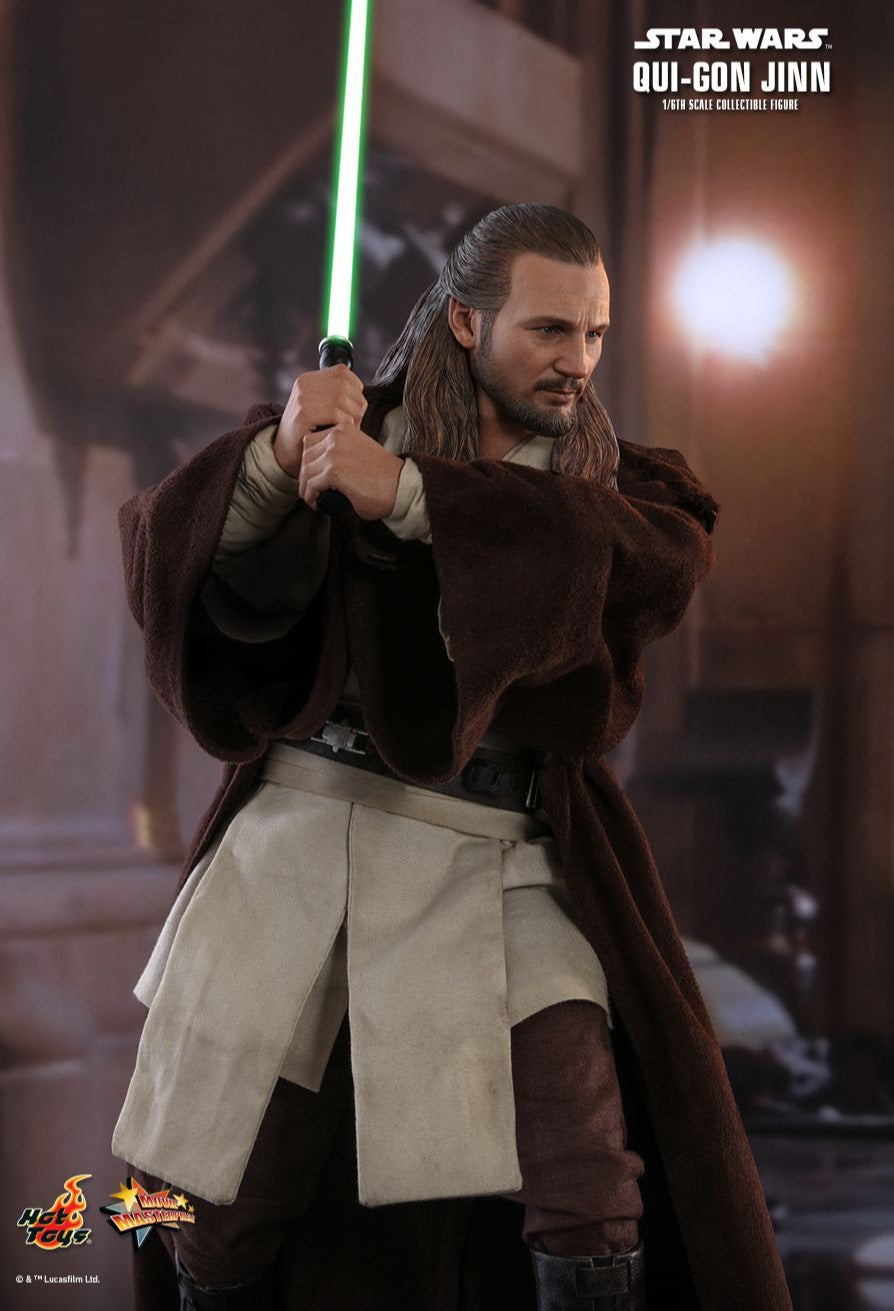 Figura Qui-Gon Jinn - Star Wars - 1/6 Figure - Hot Toys – Iron
