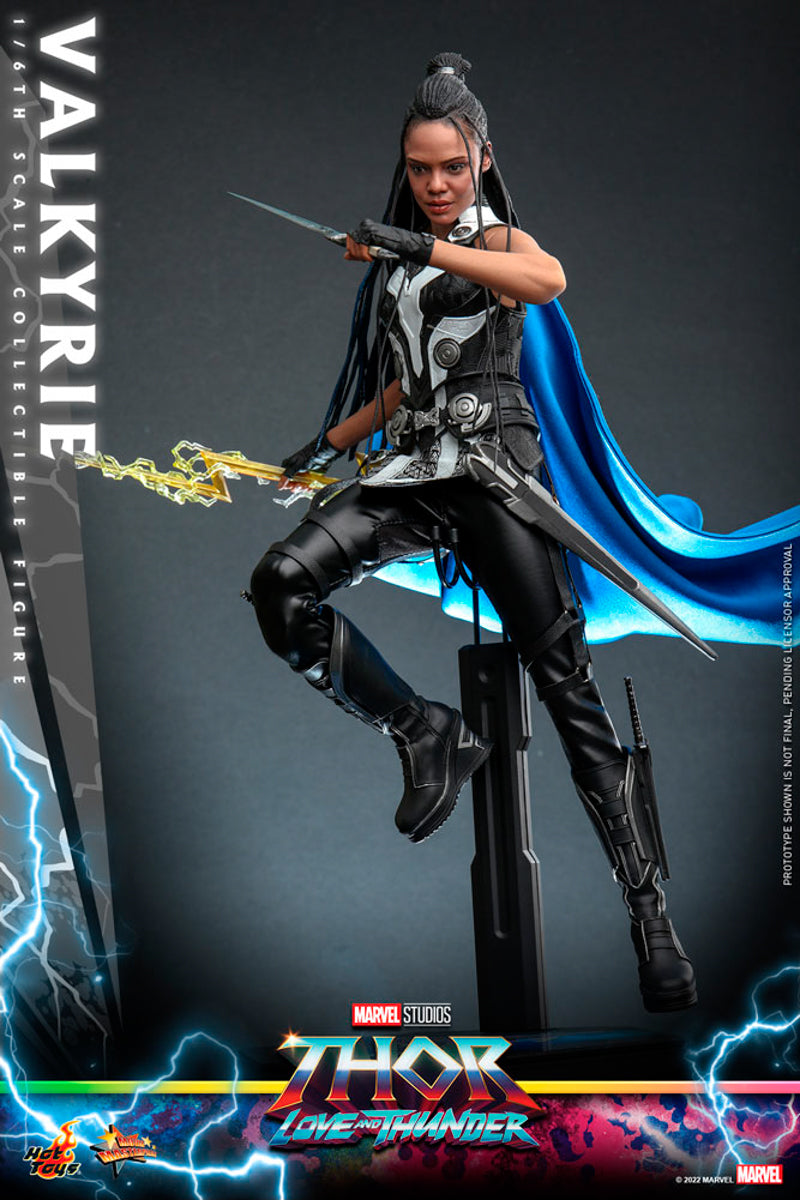 新品 フィギュア ヴァルキリー & ペガサス アベンジャーズ Figura Valkyrie - Marvel - Sixth Scale - Hot Toys – Iron Studios