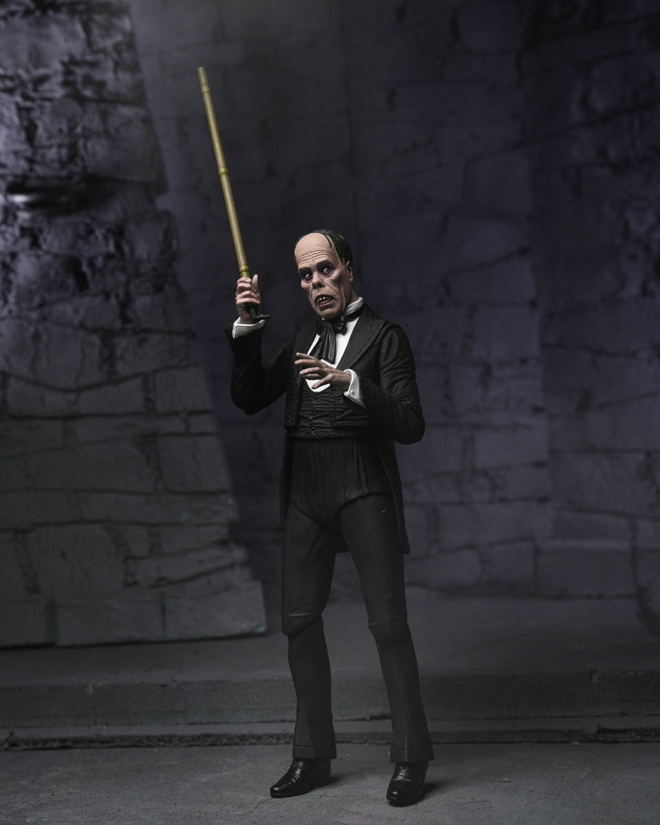 Figura Ultimate Phantom Color - O Fantasma da Ópera 1925 - 7'' Scale - Neca