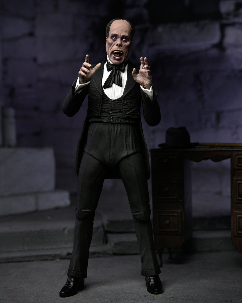 Figura Ultimate Phantom Color - O Fantasma da Ópera 1925 - 7'' Scale - Neca
