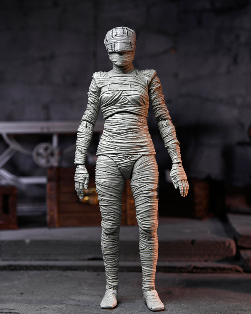 Figura Ultimate Bride of Frankenstein Color - Universal Monster - 7'' Scale - Neca