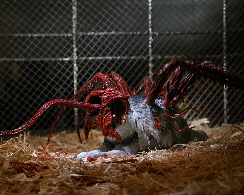 Figura Ultimate Dog Creature Deluxe - The Thing - 7'' Scale - Neca