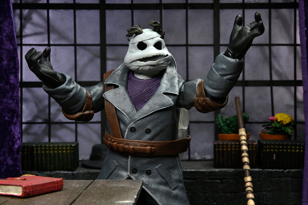 Figura Ultimate Donatello como Homem Invisível - Tartarugas Ninja x Universal Monsters - 7'' Scale - Neca