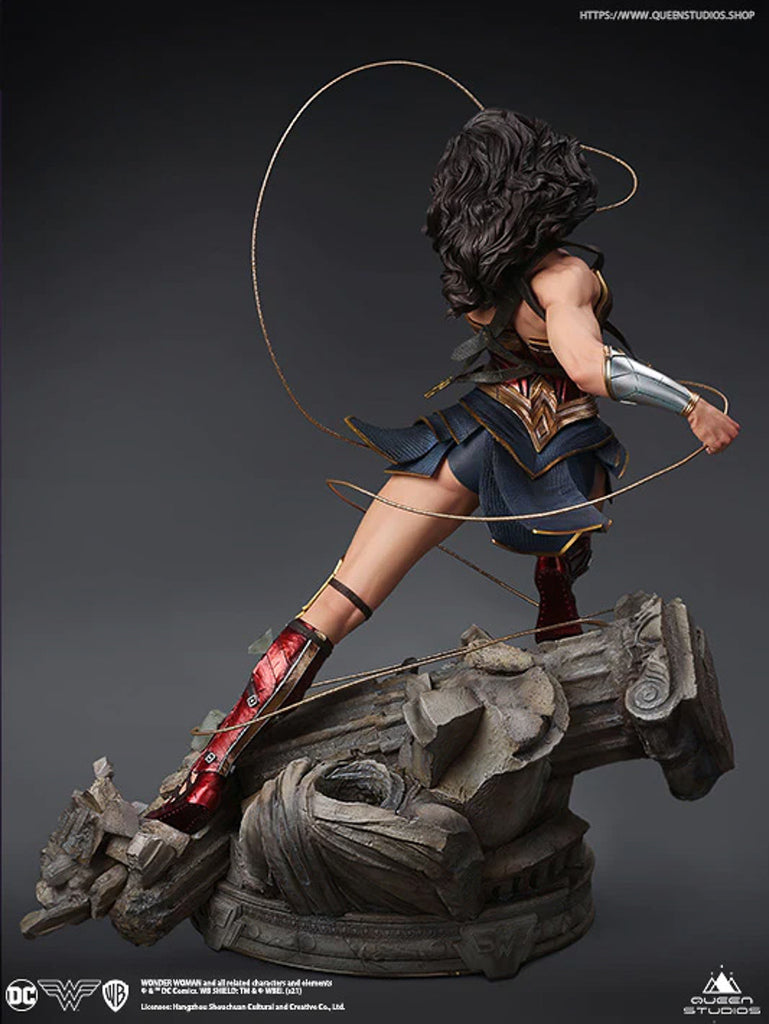 Estátua Mulher Maravilha Comics Early Bird Offer - DC Comics - 1/4 Scale - Queen Studios