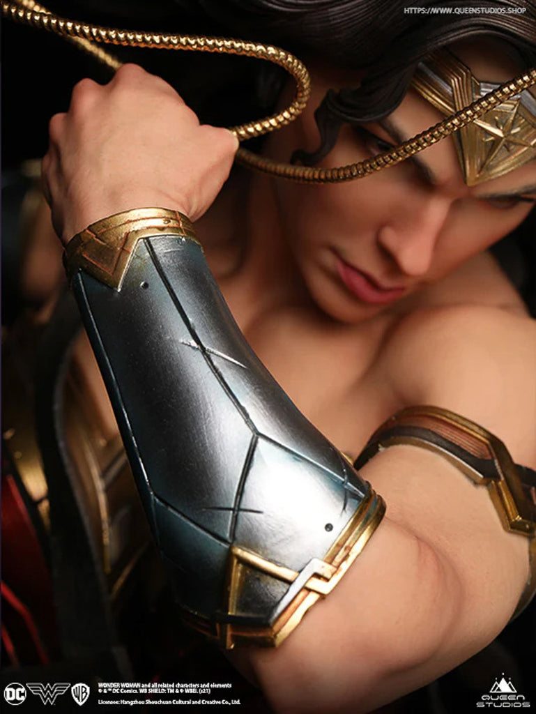 Estátua Mulher Maravilha Comics Early Bird Offer - DC Comics - 1/4 Scale - Queen Studios