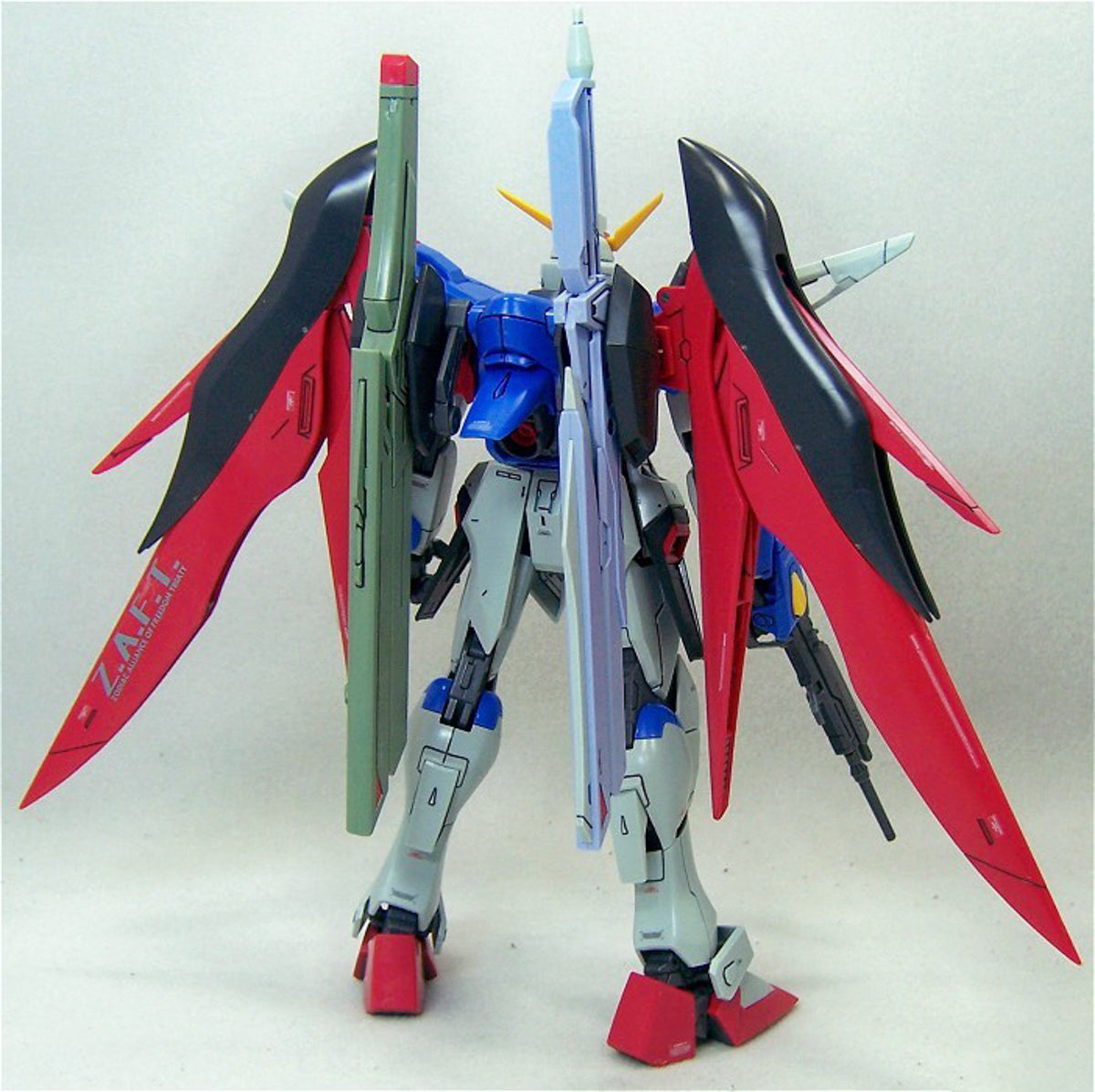 ZGMF-X42S Destiny Gundam - Gundam - MG 1/100 - Bandai – Iron